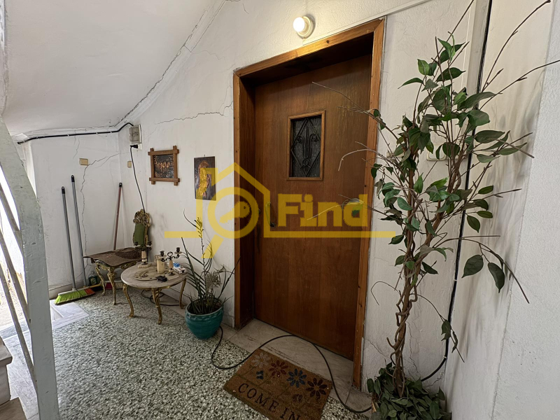 property-1-6875